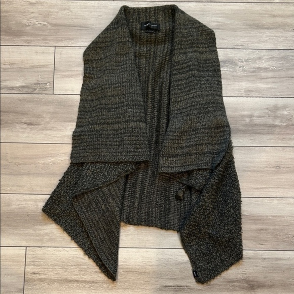 OBEY knitted sleeveless cardigan sweater vest size XS / small